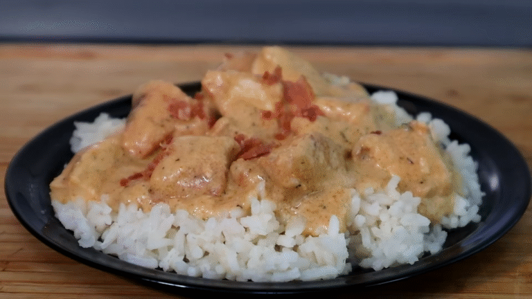 Best Creamy Smothered Chicken and Rice You’ll Ever Taste