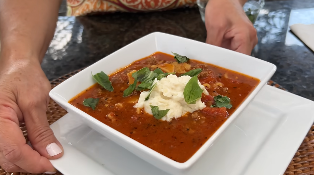 Lasagna Soup Recipe – A Cozy Bowl of Comfort You’ll Crave Every Week!